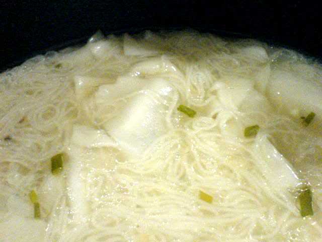 Pork Dumpling Noodle Soup