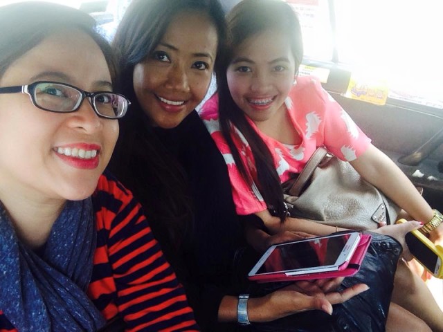 My shopping buddies on our last day - Wilma and Rea.