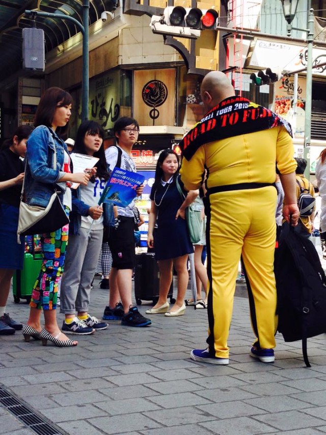 A Bruce-Lee like tour guide at Shinsaibashi. Should I tell him crack kills? :P