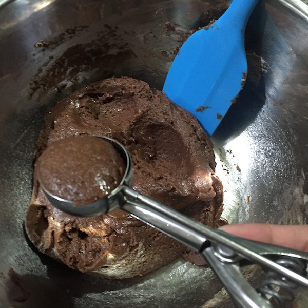 Use an ice cream scoop so the cookies are uniform in size.